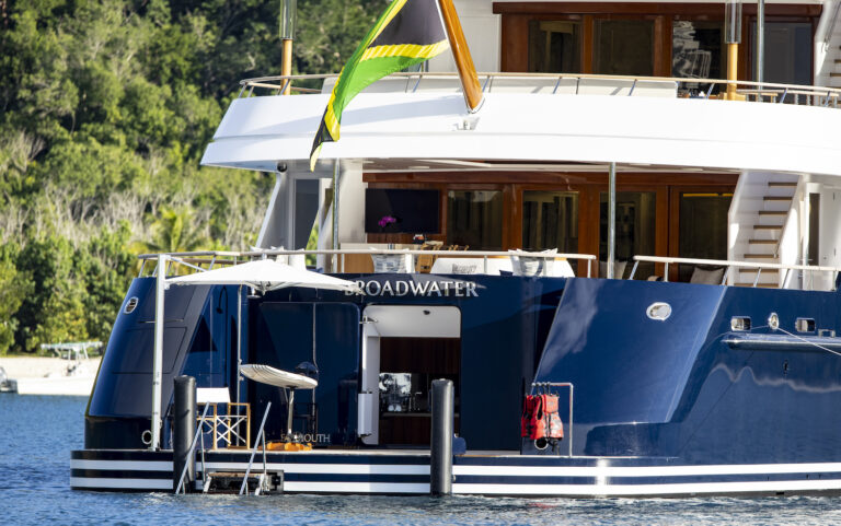 Beach Club - Aft