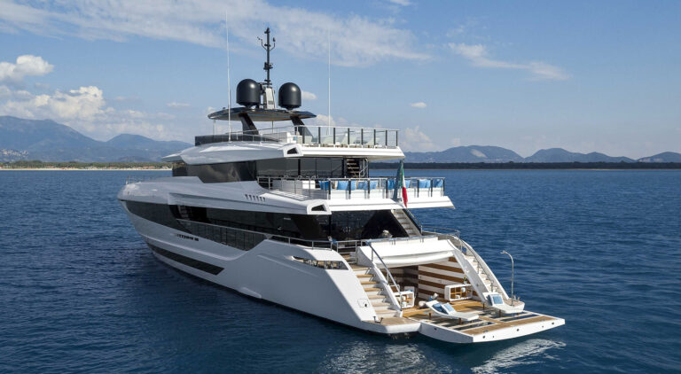 Beach Club - At Anchor