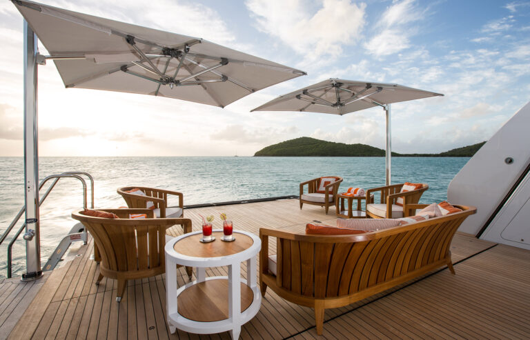 Beach Club : Swim Platform