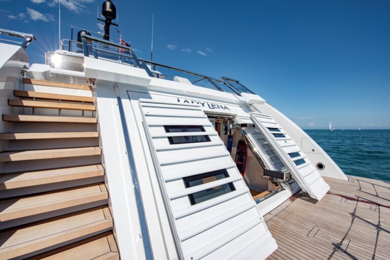 Beach Club - Transom
