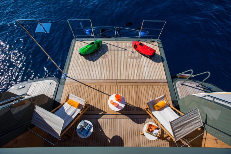 Beach Club With Swim Platform
