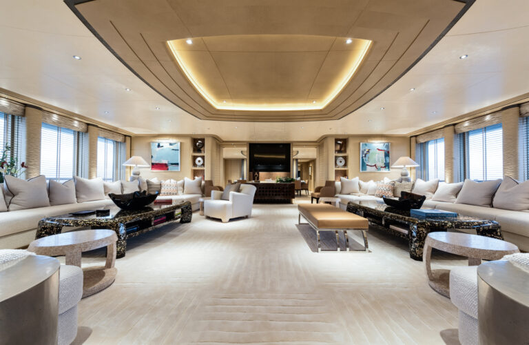 Beautiful Main Saloon With Plenty Of Natural Ligth