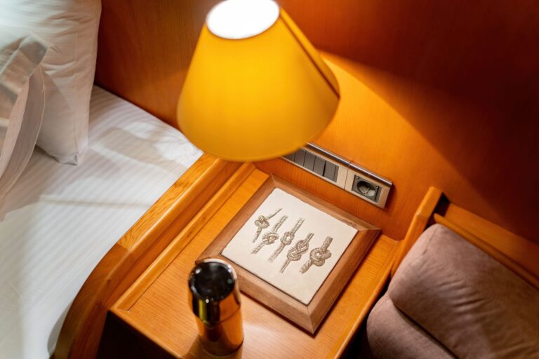Bedside Table Guest