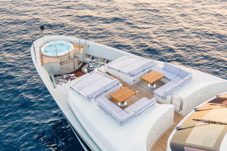 Bow Jacuzzi