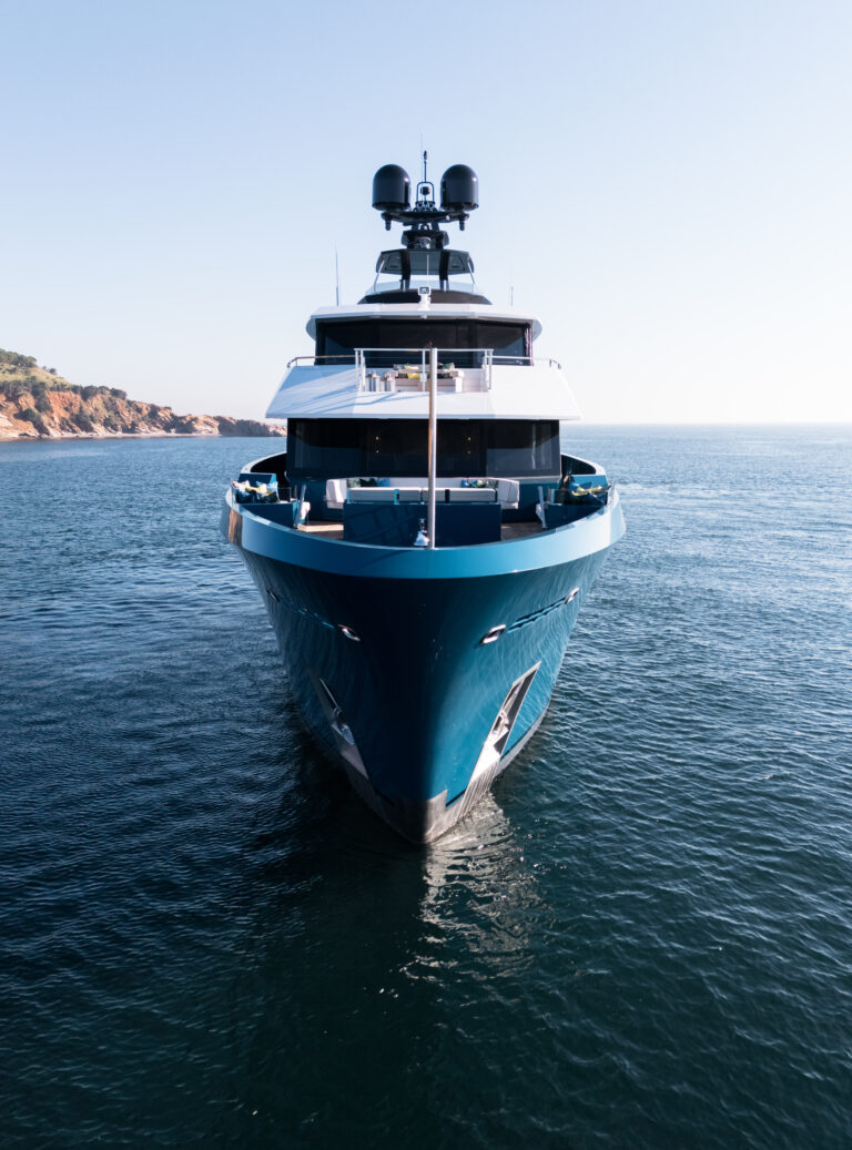 Bow - Photo Jeff Brown