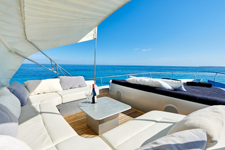 Bow Seating And Sunabathing