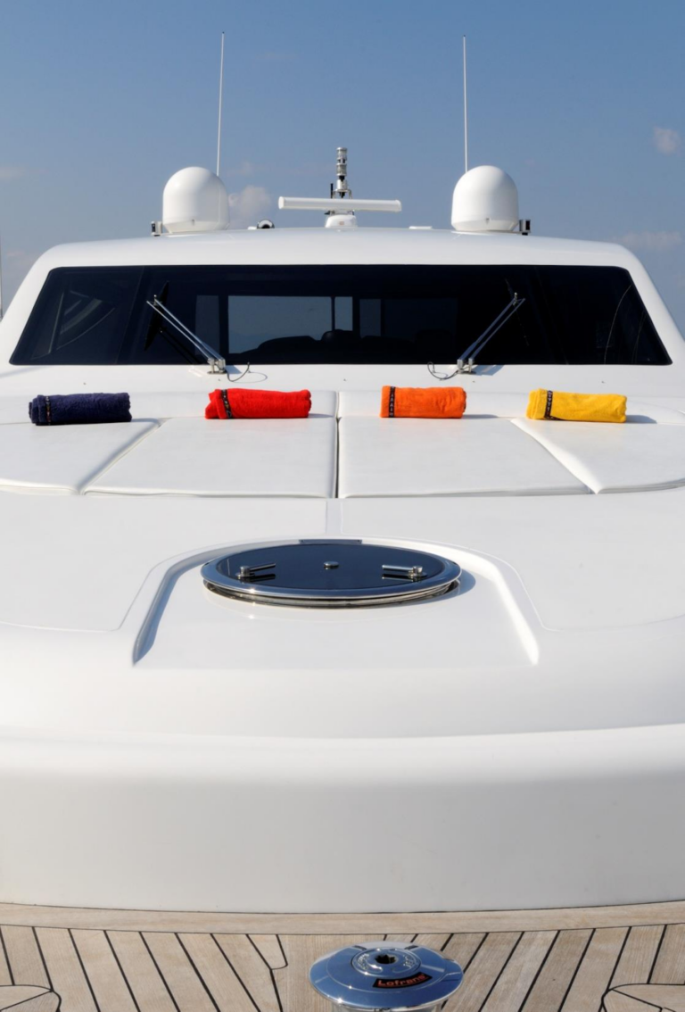 Charter yacht A&I