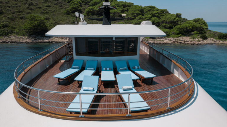 Bow Sunbathing Area