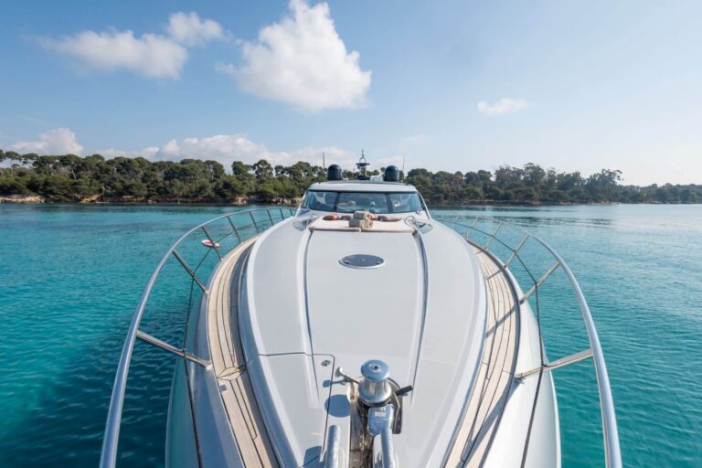 Bow With Sunseeker