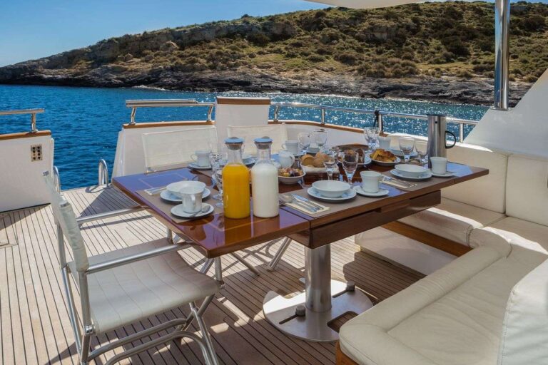 Breakfast Alfresco
