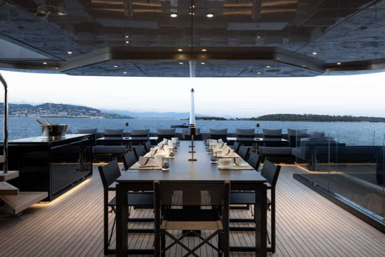 Bridge Deck - Exterior Dining