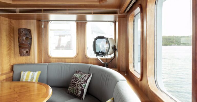 Bridge Lounge