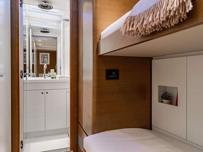 Bunk Detail