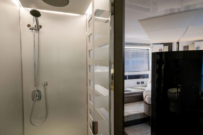 Cabin With Bath
