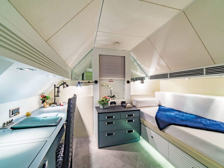 Cabin With Desk
