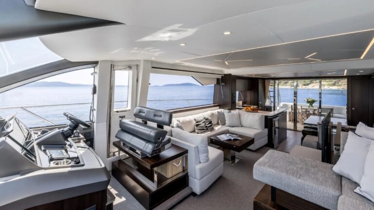 Captain Area