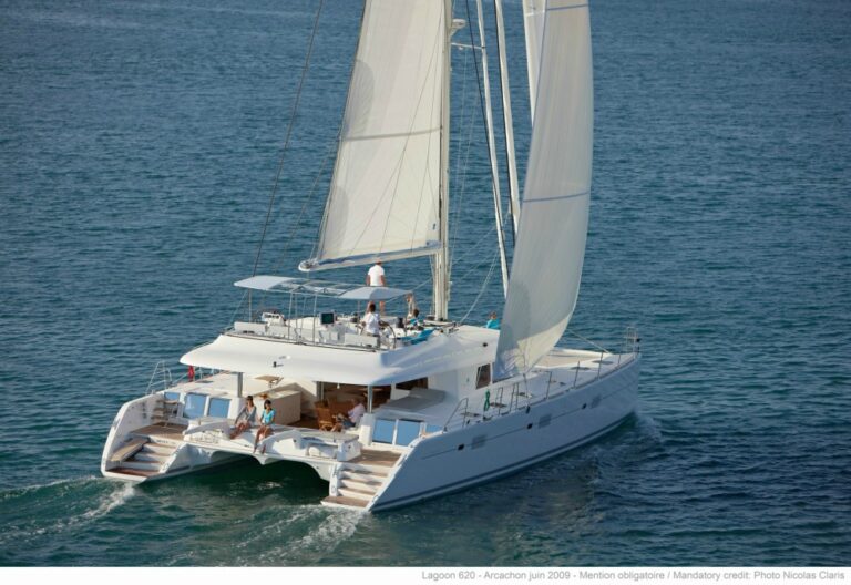 Catamaran MY OFFICE