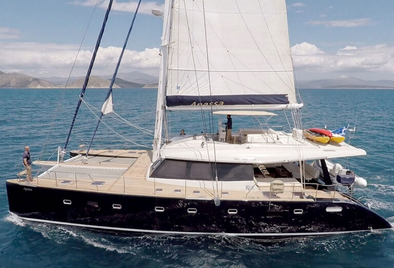 Charter Catamaran Anassa Sailing