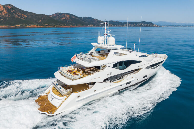 Charter Yacht No 9
