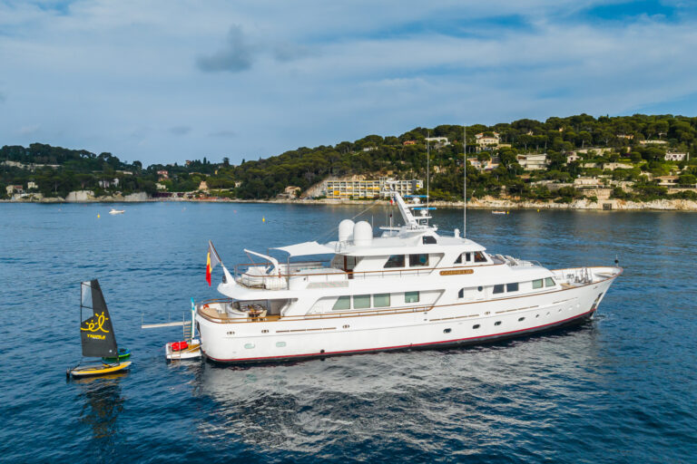 Classic Yacht CORNELIA