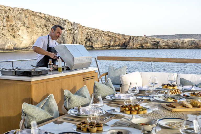 Crew Service Al Fresco Dining