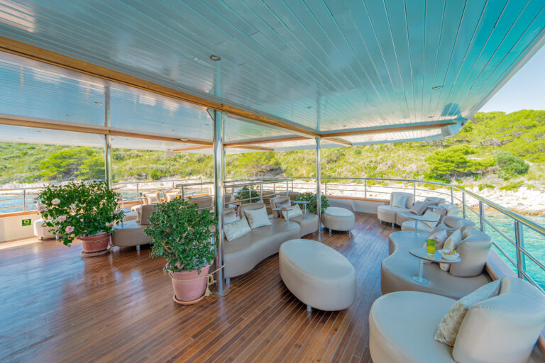 Deck Exterior Relaxation Area