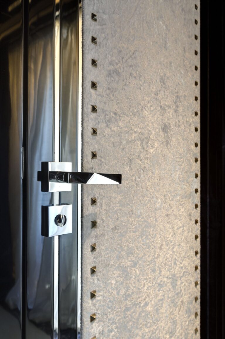 Design Details - Door