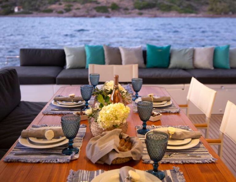 Dining Al Fresco