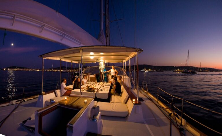 Dining By Night