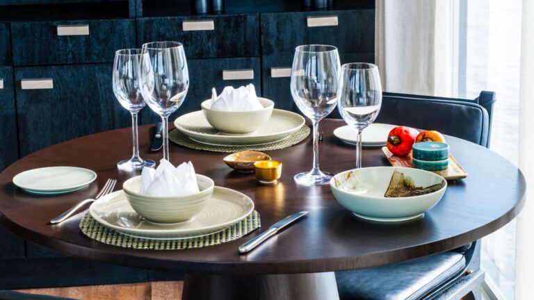 Dining Set Up