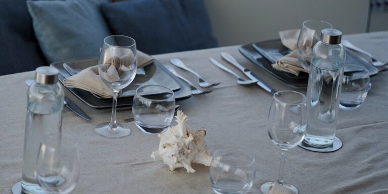 Dining Table Setting 01
