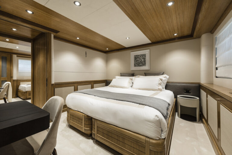 Double Cabin