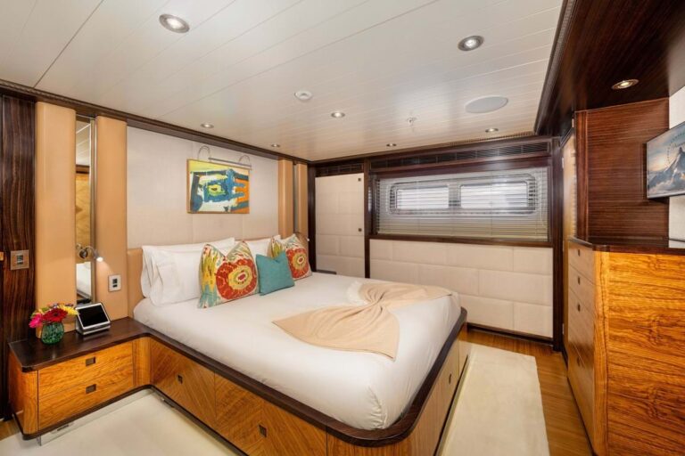 Double Cabin
