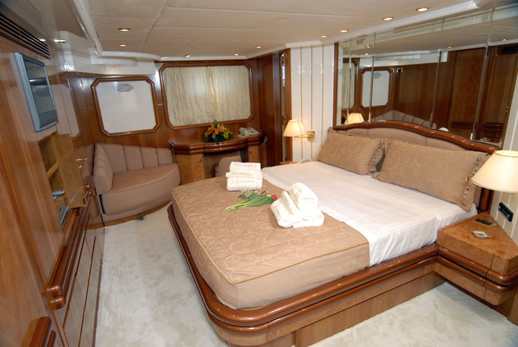 Double Cabin