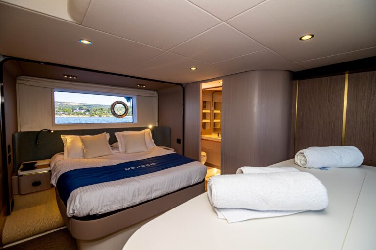 Double Cabin Main