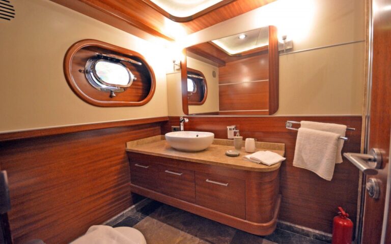 Double Suite Bathroom