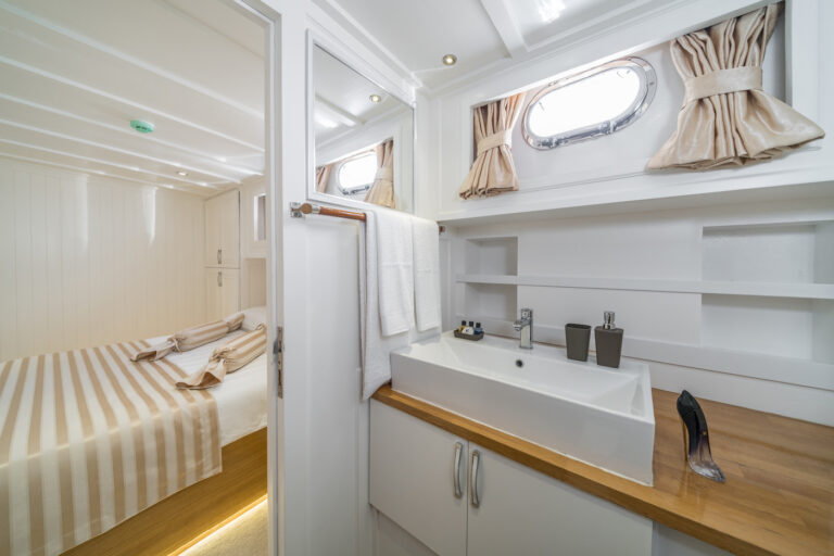 Ensuite Detail