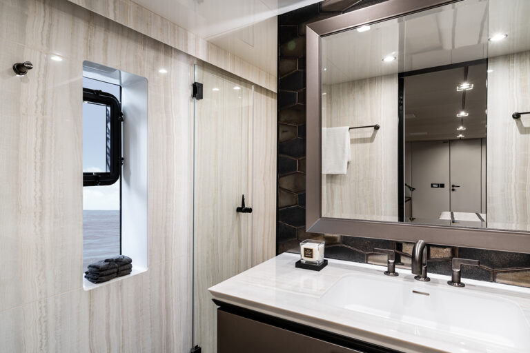 Ensuite With Window