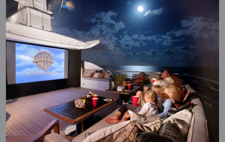 Exterior Cinema