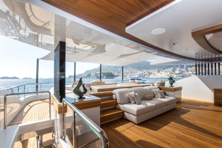 Fly Deck Jacuzzi
