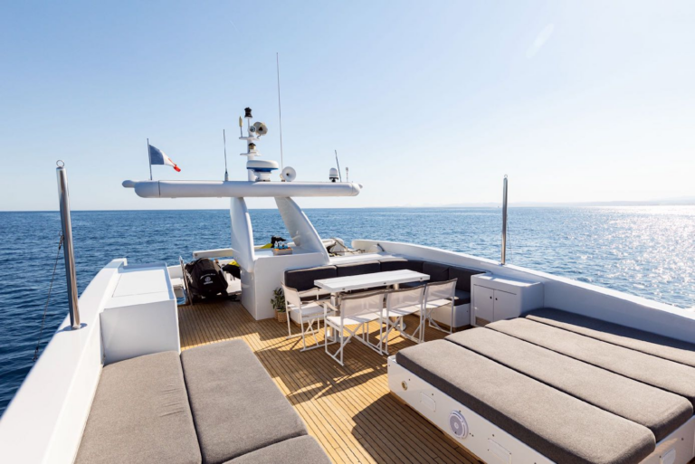 Flybridge