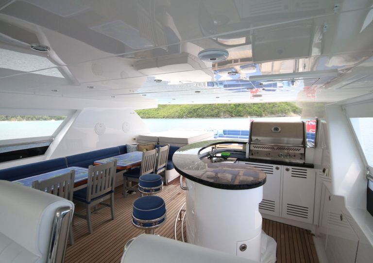 Flybridge Bar And Barbecue