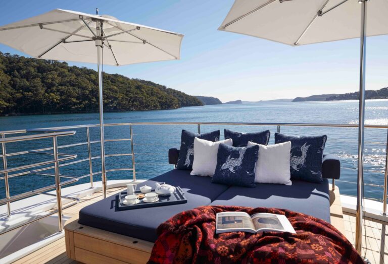 Flybridge Daybed