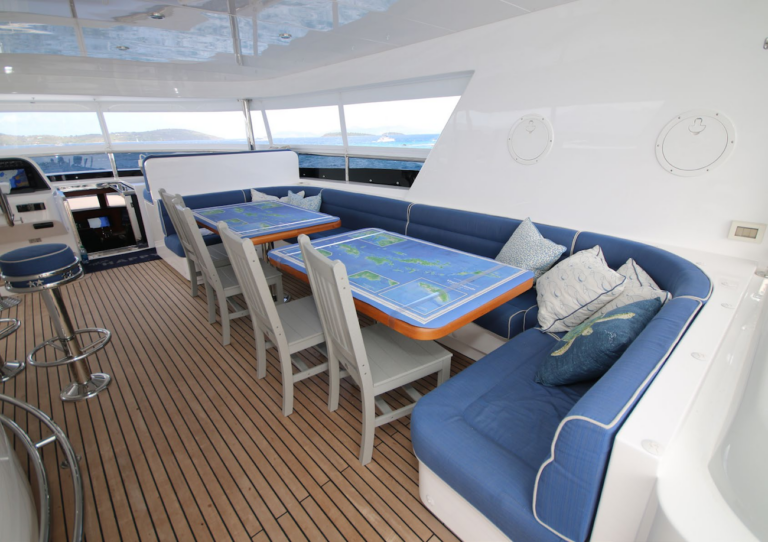 Flybridge Dining Area