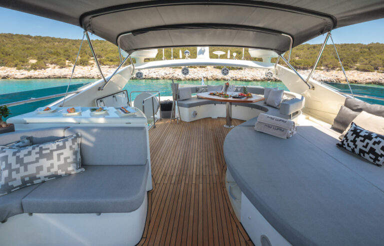 Flybridge Seating And Relaxation Area