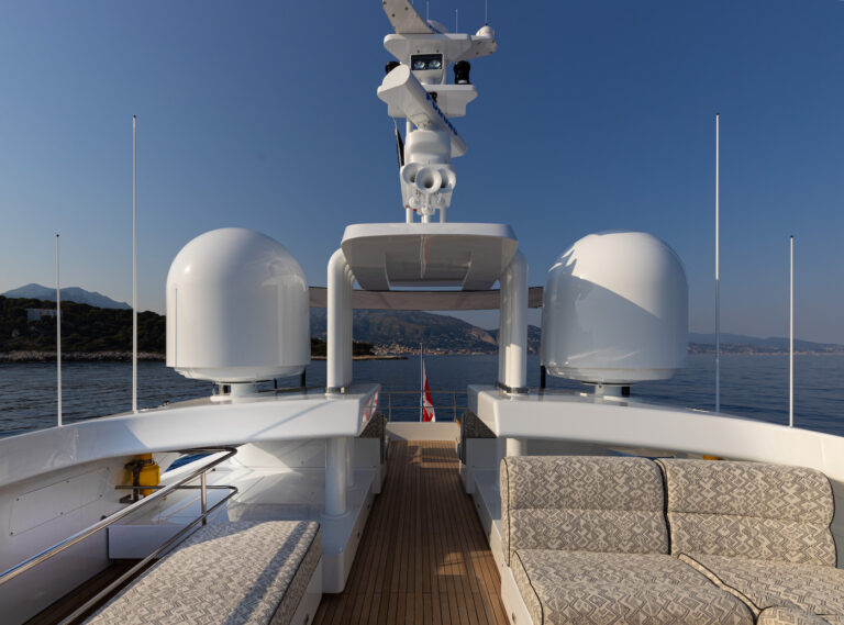 Flybridge Seating Detail