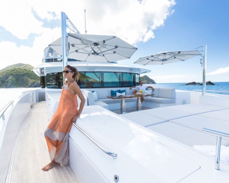 Foredeck Seating And Sunbathing