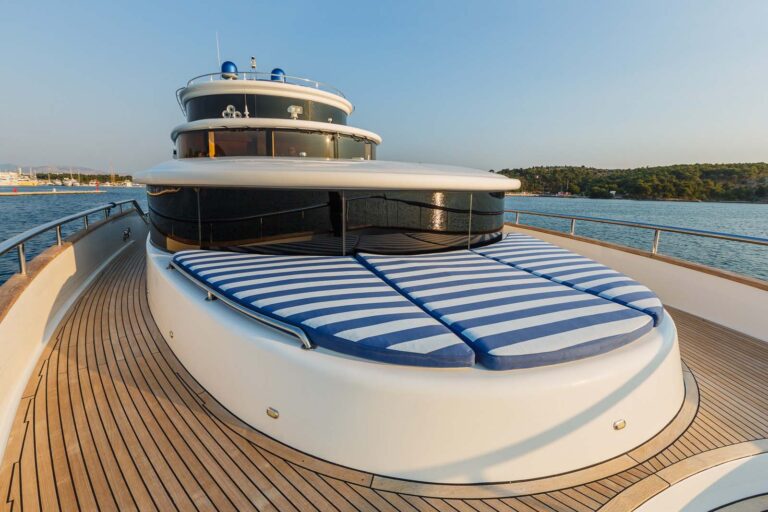 Foredeck Sunbathing Area