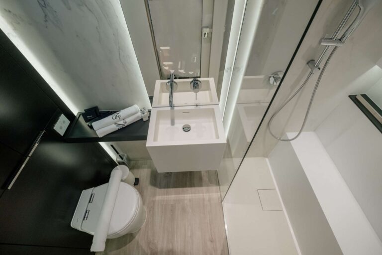 Gouble Guest Cabin Ensuite