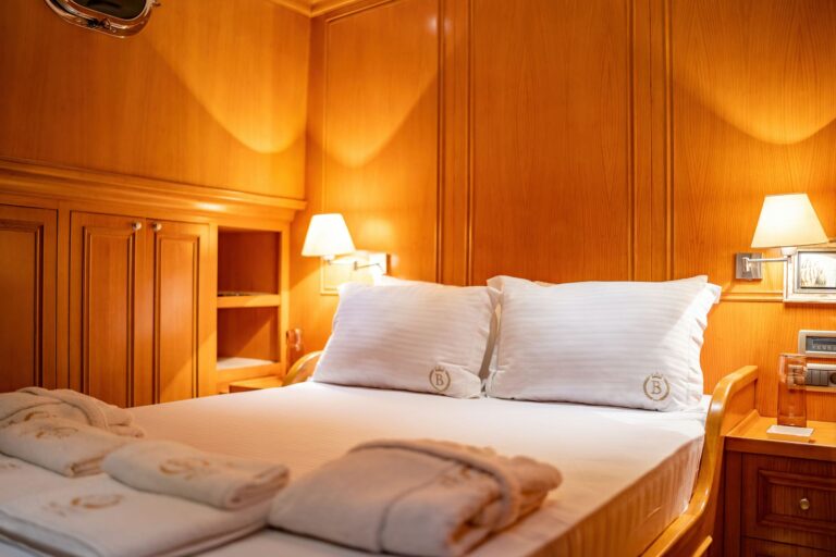 Guest Cabin